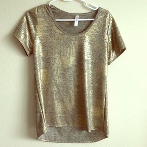 Lularoe elegant classic tee small